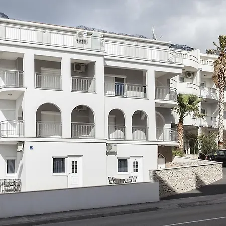 Klara Guest house 3*