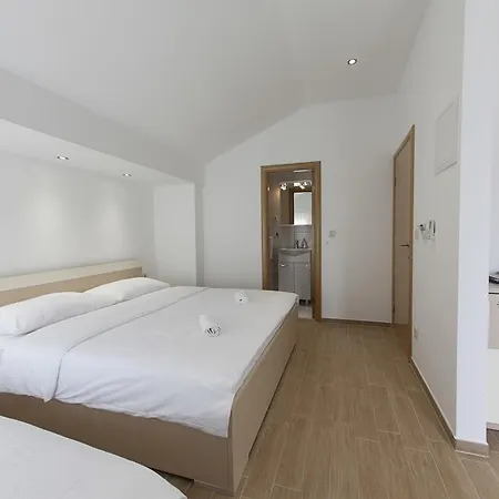 Klara Guest house 3*